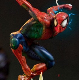 Spider-Man Deluxe Marvel Art 1/10 Scale Statue by Iron Studios